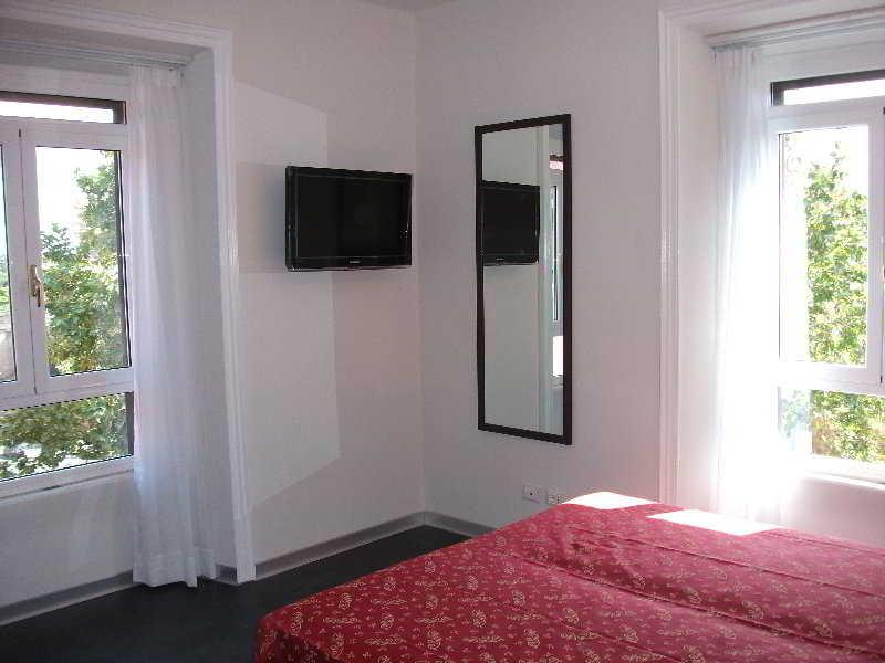 Imperial Pensión 3*